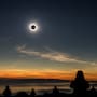 Se aproxima un eclipse solar total que oscurecerá el cielo durante más de dos minutos, ¿podrá observarse desde México?