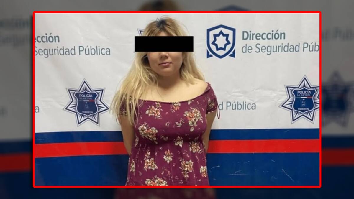 Joven mujer es detenida tras cachetear a oficial de policía mientras discutía con su novio en Torreón