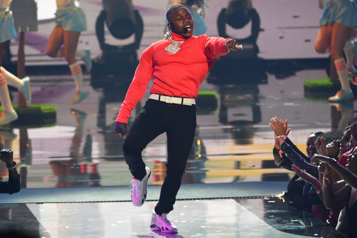 Detienen a rapero DaBaby después de entrega de juguetes a niños pobres