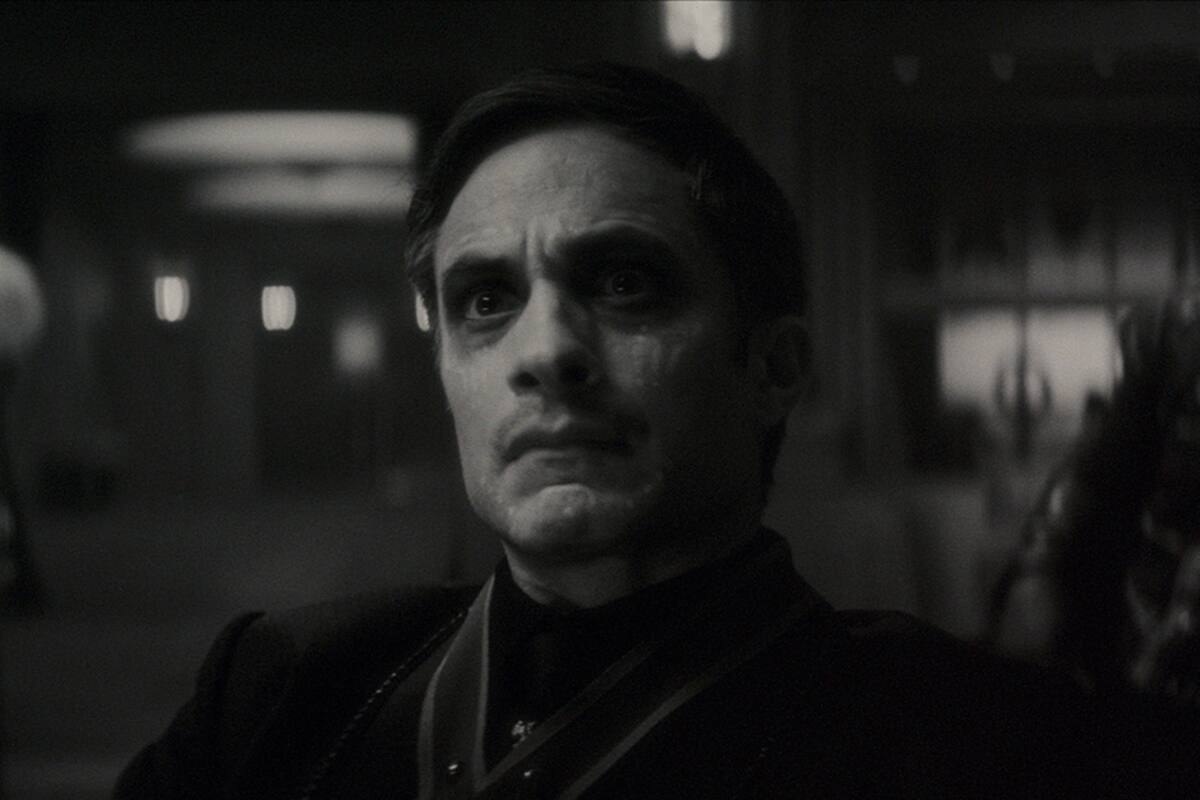 'Hombre lobo por la noche' de Gael García tendrá adelanto