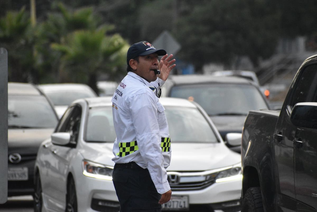 Se reportaron largas filas de automovilistas para ingresar a Estados Unidos, lo que llevó a la implementación de acciones para minimizar el impacto en el tráfico. Foto: Cortesía