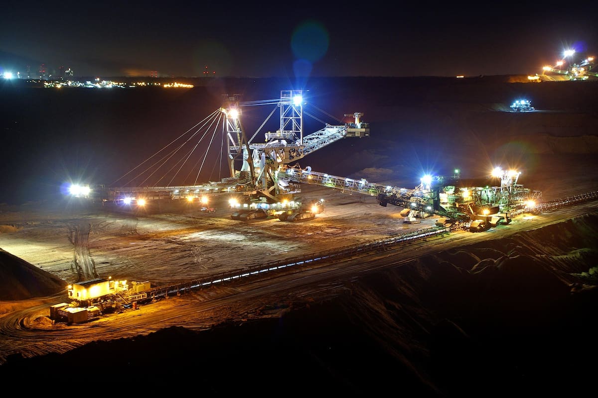 Decrece BC 36% en minería