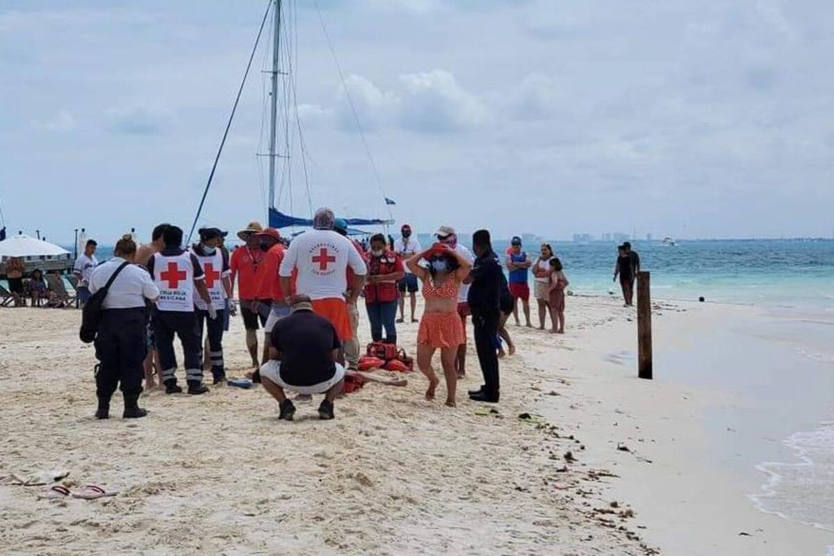 Muere niño al ahogarse en playa de Isla Mujeres en Quintana Roo