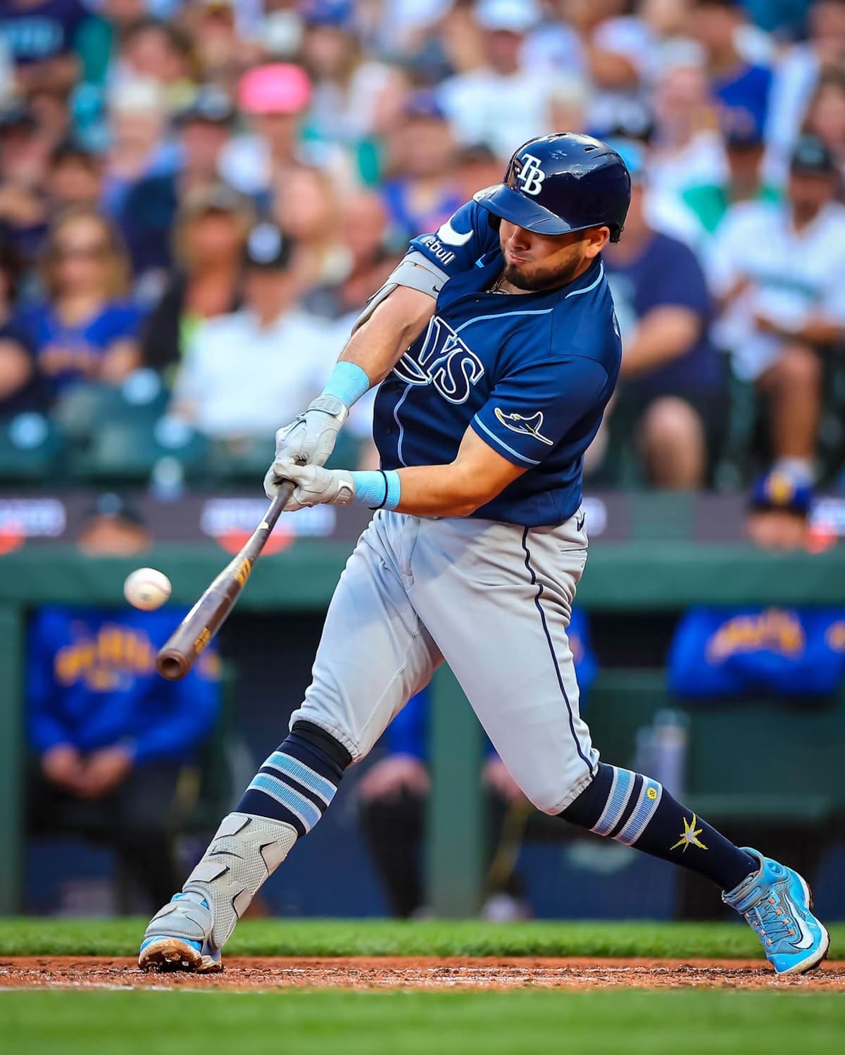 El tijuanense Jonathan Aranda bateó un cuadrangular por todo el jardín dercho en el encuentro dl viernes ante los Marineros en Seattle. (Foto: IG @raysbaseball)