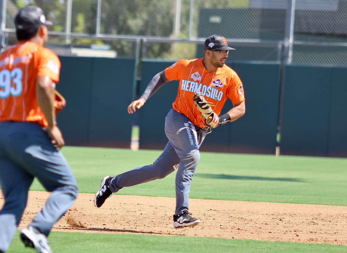 Darick Hall, primera base. (Foto: Cortesía Naranjeros de Hermosillo)