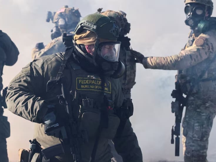 VIDEOS: Caos absoluto en Mineápolis tras la muerte de un ciudadano estadounidense a manos de agentes del ICE. El gobernador Walz despliega a la Guardia Nacional mientras Donald Trump defiende el uso de la fuerza federal frente a una violenta insurrección popular este 2026