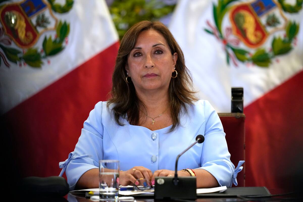 Dina Boluarte: Cómo un reloj Rolex llevó a que la investigaran por corrupción