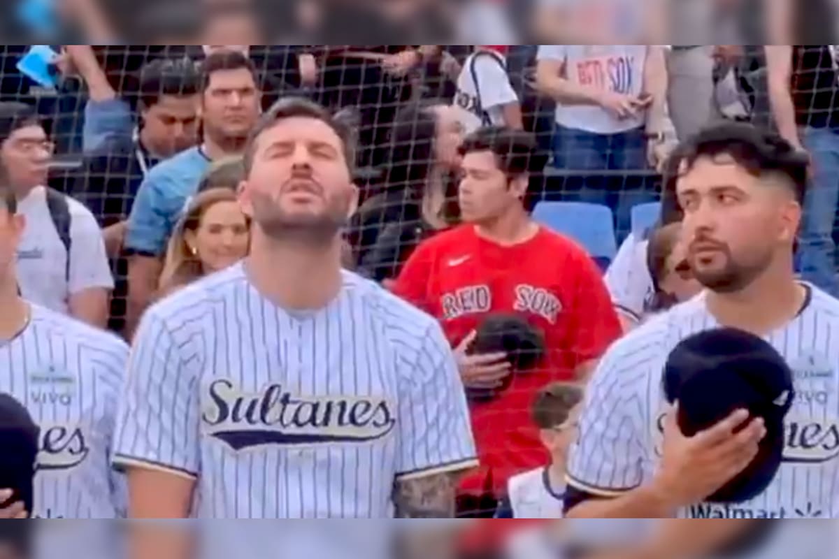 Gignac se hace viral tras entonar el himno nacional mexicano en el juego de beisbol entre Red Sox y Sultanes