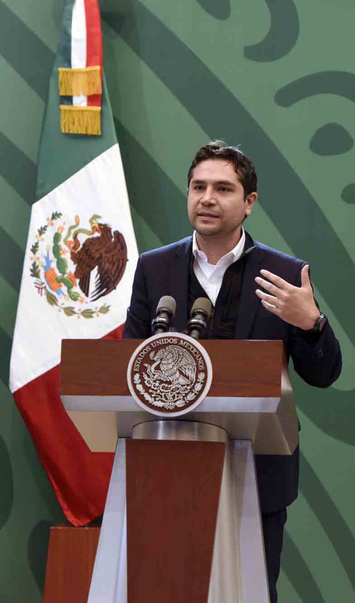 Antonio Martínez Dagnino, jefe del Servicio de Administración Tributaria (SAT).