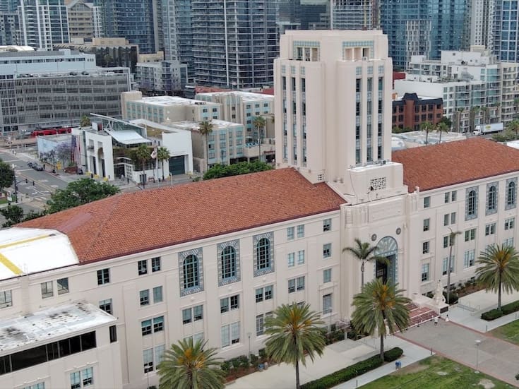 Cerrarán oficinas públicas en San Diego por día de Acción de Gracias