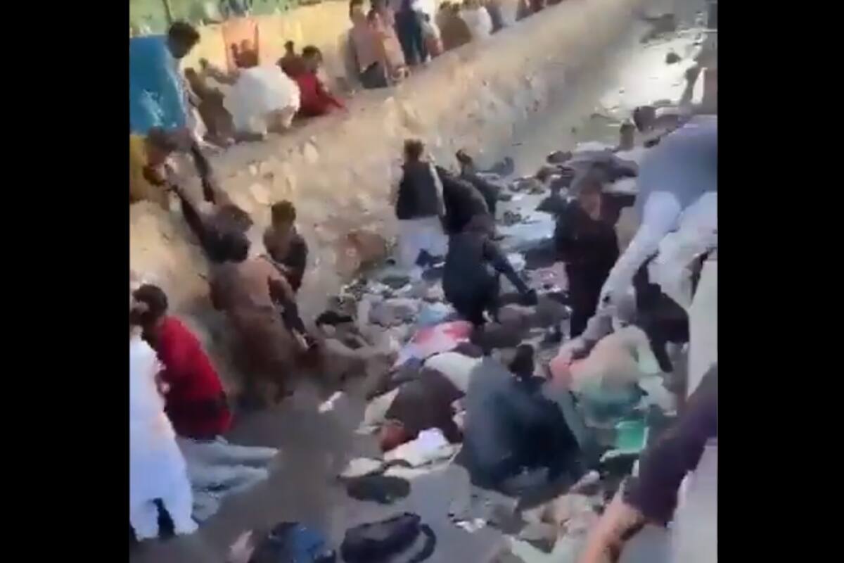 Ataques terroristas en Aeropuerto de Kabul dejan al menos 60 muertos, reportan agencias