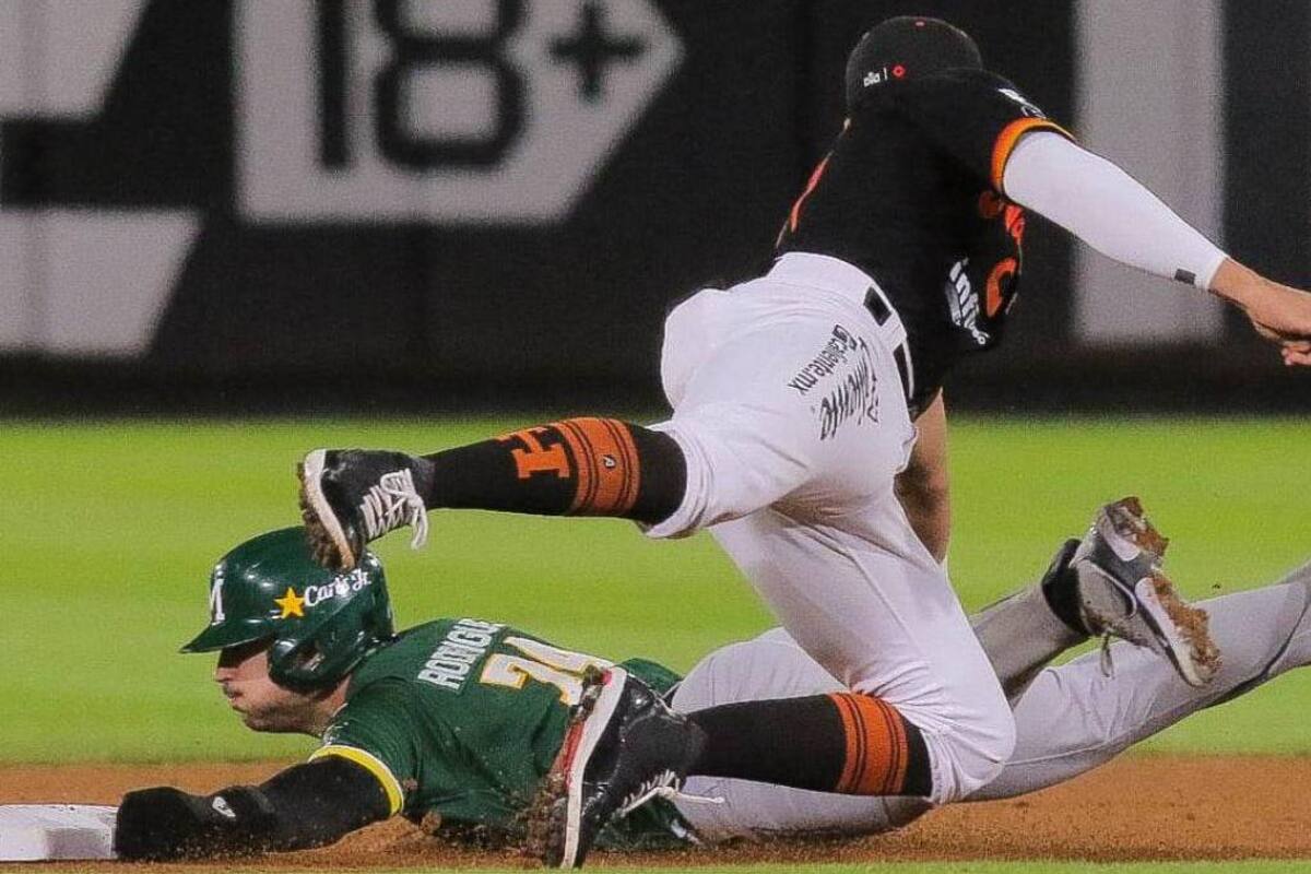 Caen Naranjeros en primero de la serie ante Cañeros gracias a rally de los sinaloenses