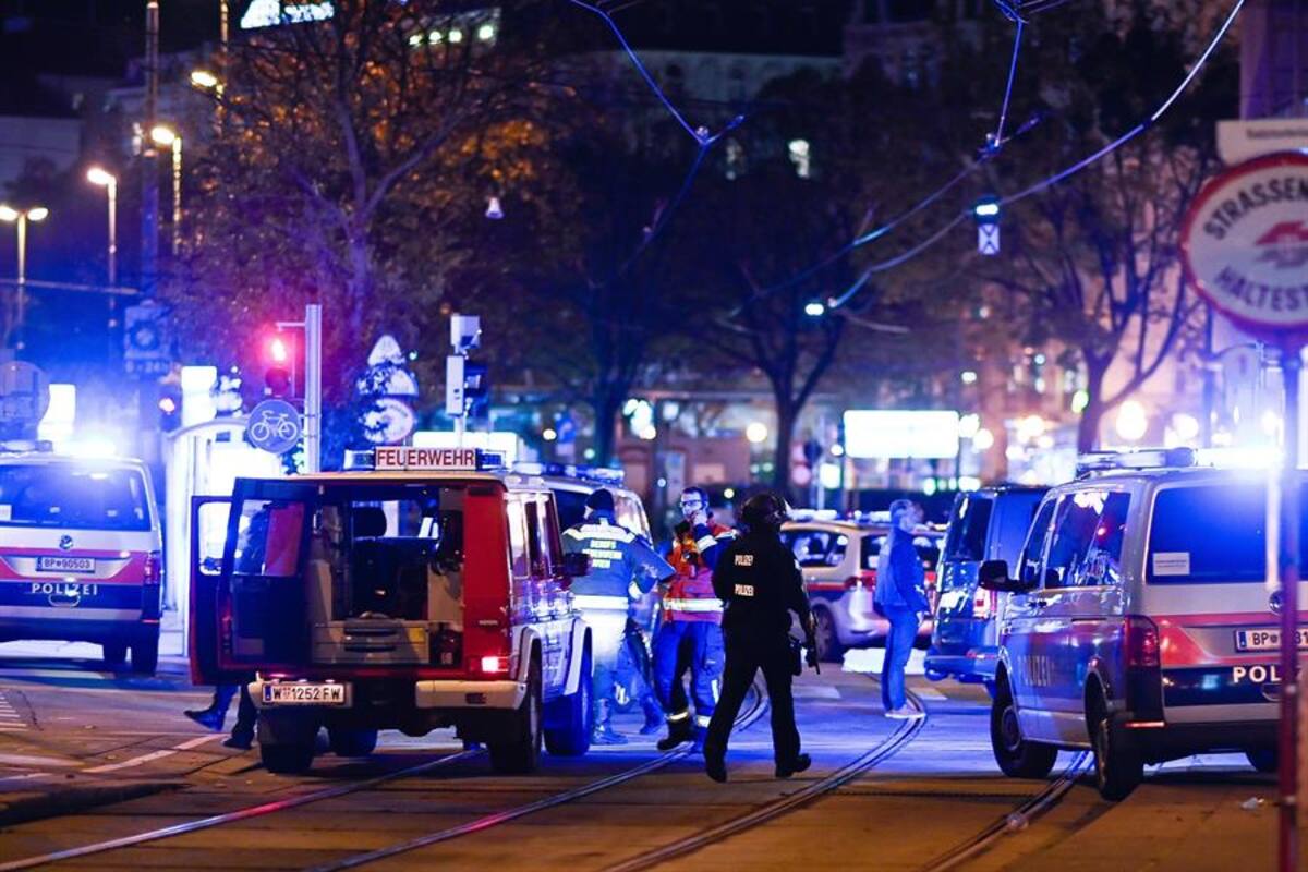 El Gobierno austríaco confirma los ataques terroristas en el centro de Viena; hay muertos
