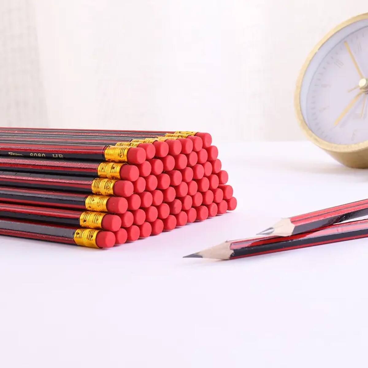 Paquete con 100 lápices de grafito graduación HB | Mercado Libre