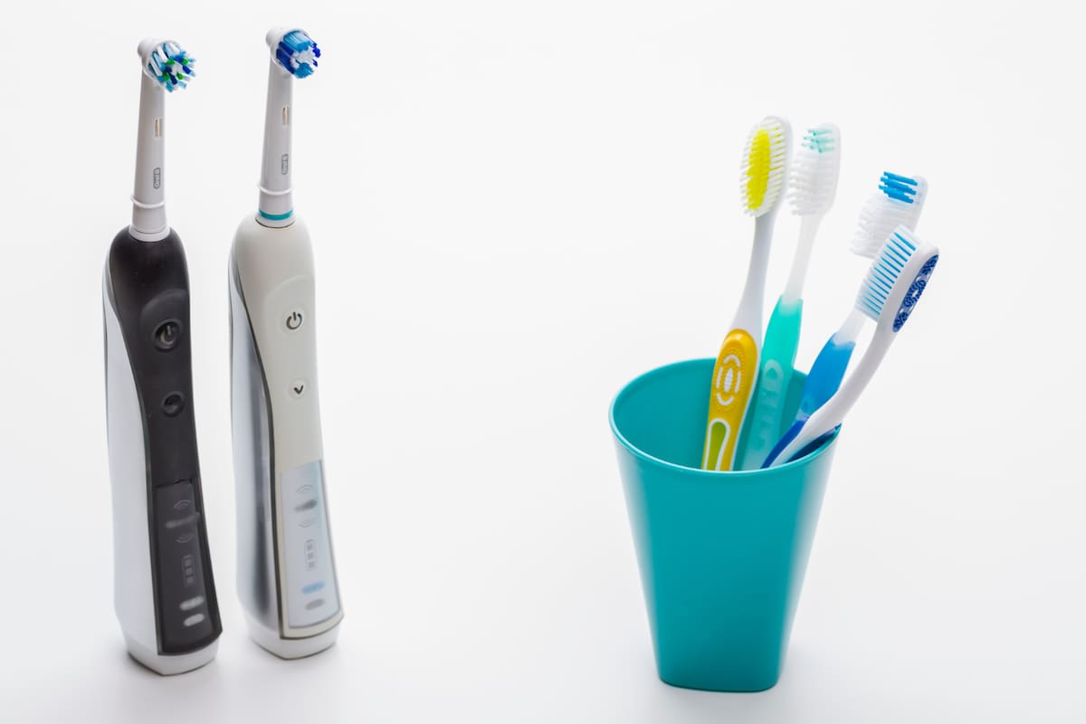 Cepillos de dientes eléctricos: ¿rotatorios o sónicos?