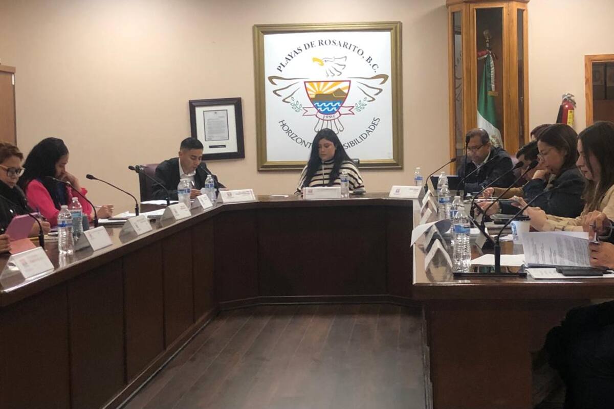 Aprueban derecho a servicios médicos municipales a funcionarios de Rosarito