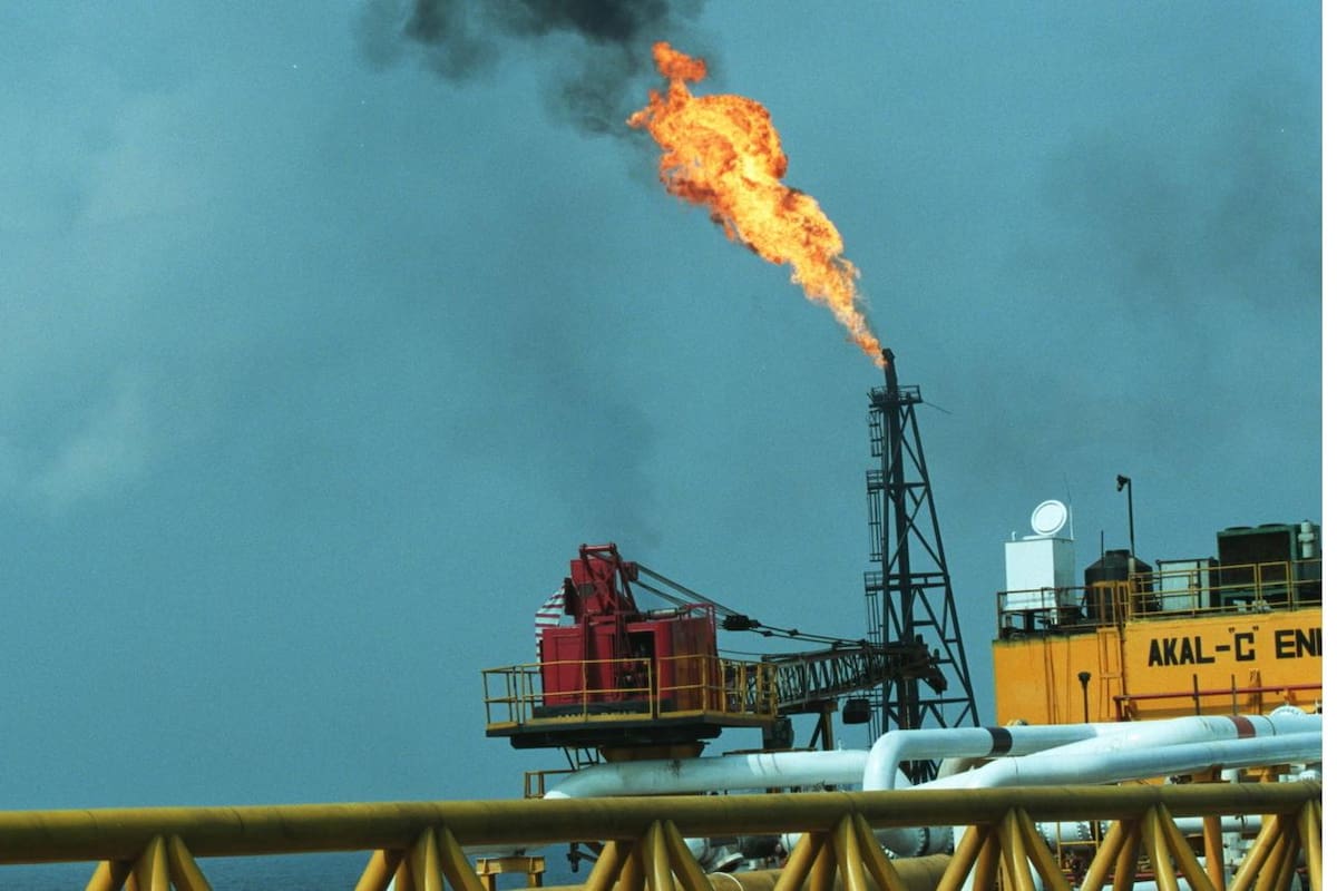Moody's rebaja calificación de Pemex, de Ba2 a Ba3 con perspectiva negativa