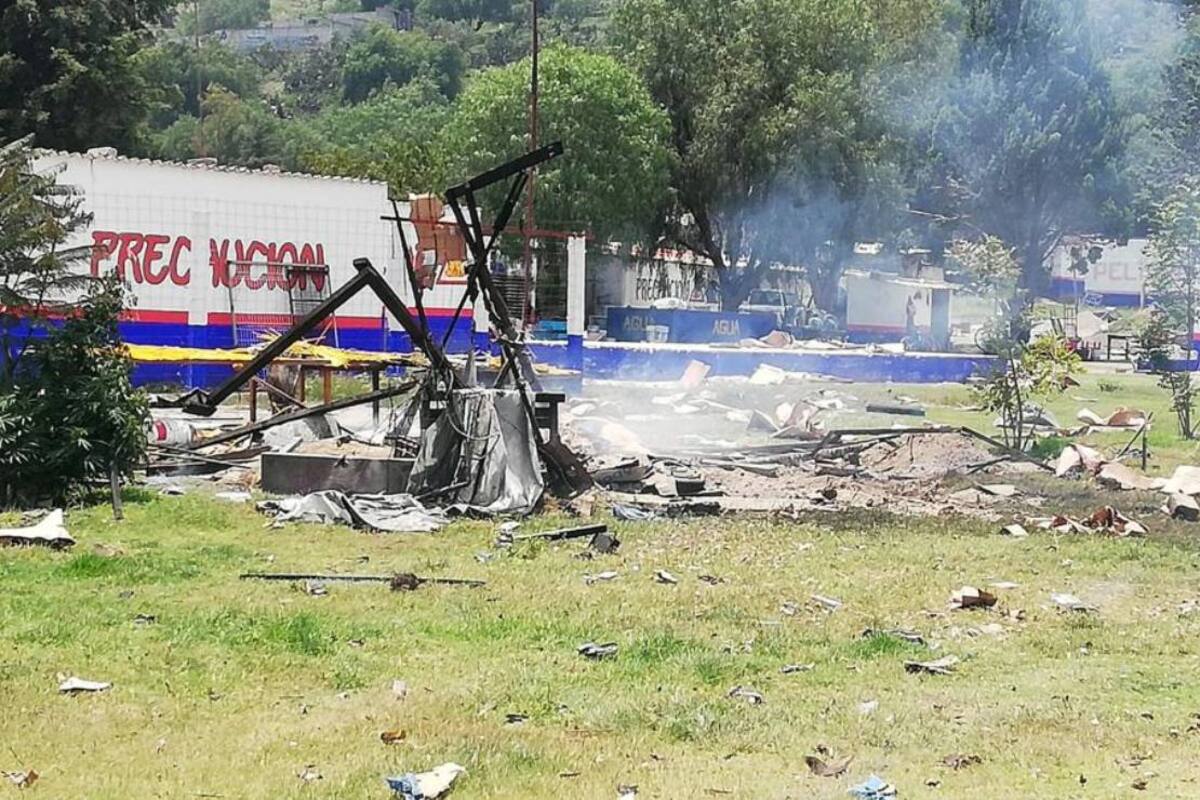 Se registran explosiones de dos talleres artesanales de pirotecnia en Tultepec