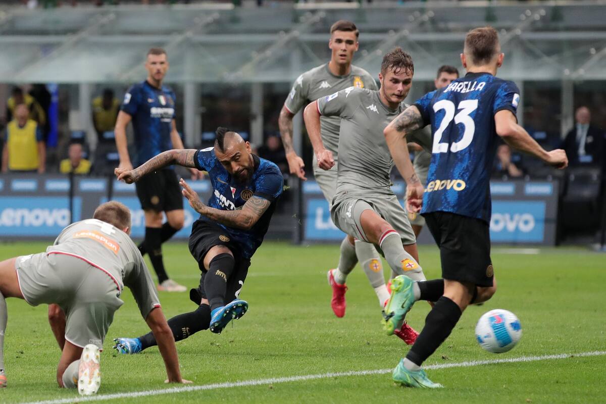 Sin Johan Vásquez, Genoa es goleado por Inter de Milán en Liga Italiana
