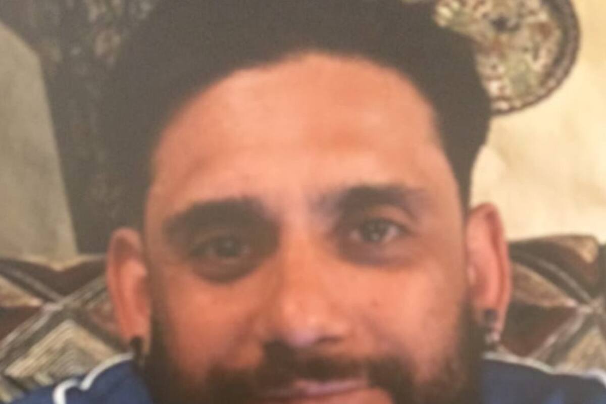 Se busca a  Edgar Peralta Ceseña de 36 años