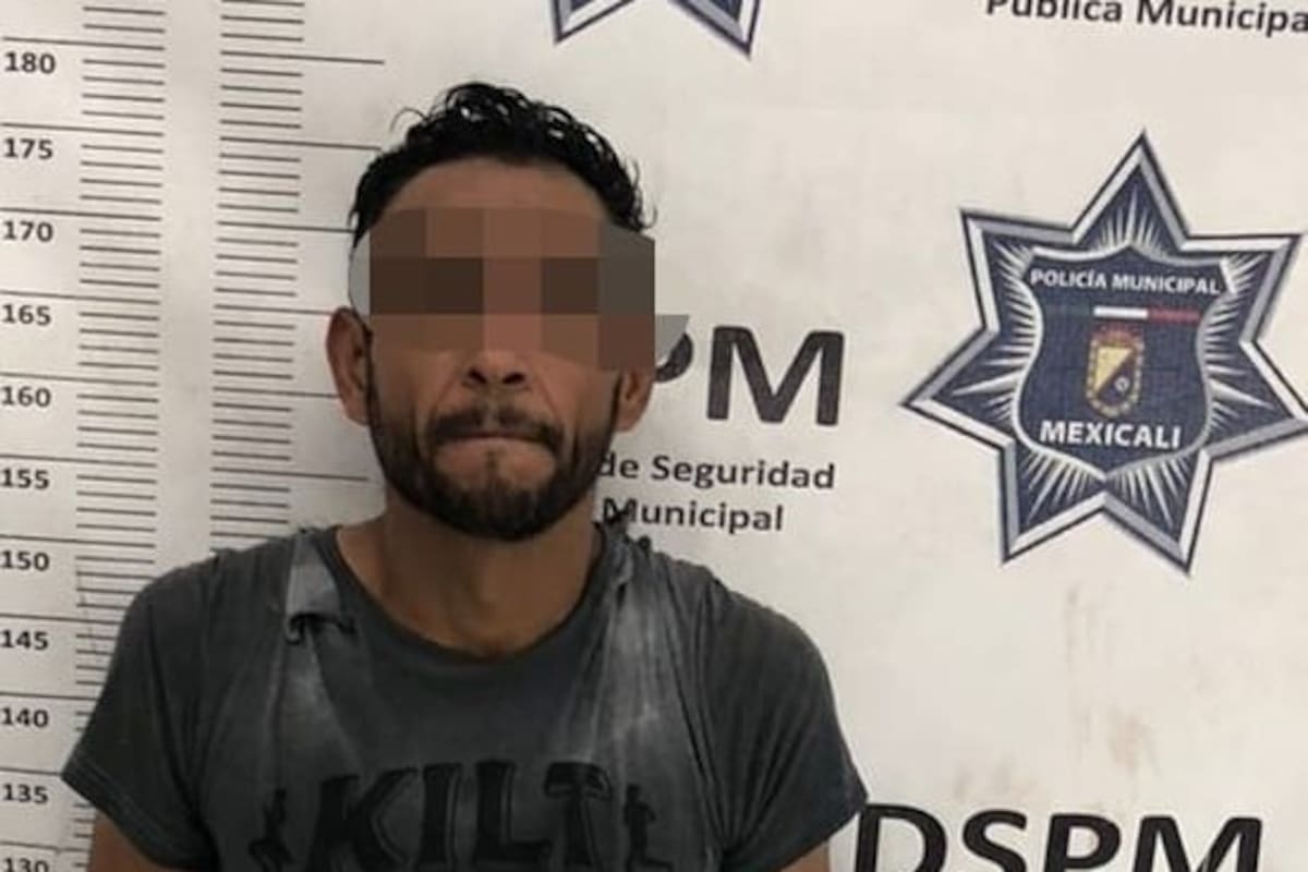 Sorprenden a sujeto armado con tubo y navaja en Pueblo Nuevo