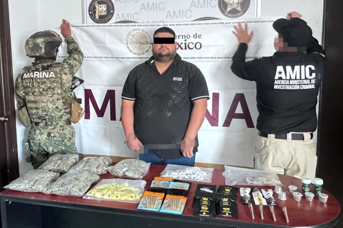 Atrapan en Puerto Peñasco a hombre con auto robado y drogas listas para venta