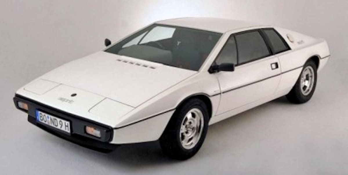 El icónico Lotus Esprit de 1976, utilizado en la película de James Bond La espía que me amó, sirvió de inspiración para el Tesla Cybertruck de Elon Musk.