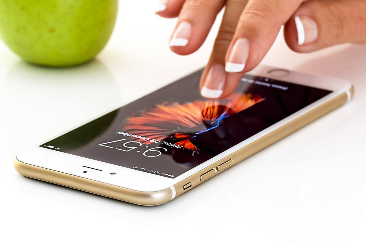 Apple notificará si los dispositivos tienen 'software' espía "patrocinado por un Estado"