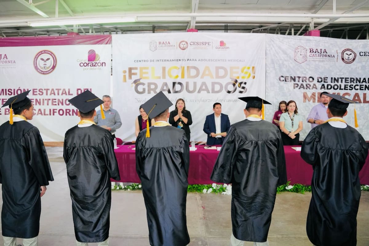 Jóvenes recluidos en Mexicali concluyen estudios y oficios durante su internamiento