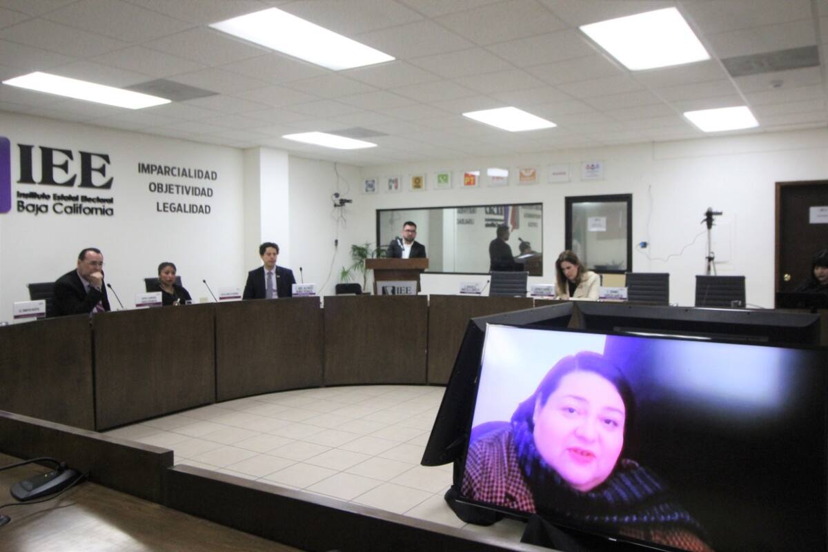 Realizan foro sobre participación de la mujer en política