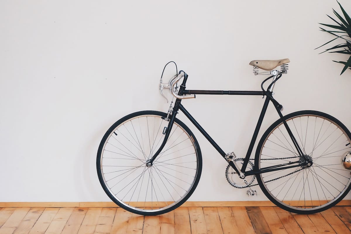 Arrestan a joven por robarse la bicicleta de su padre para venderla