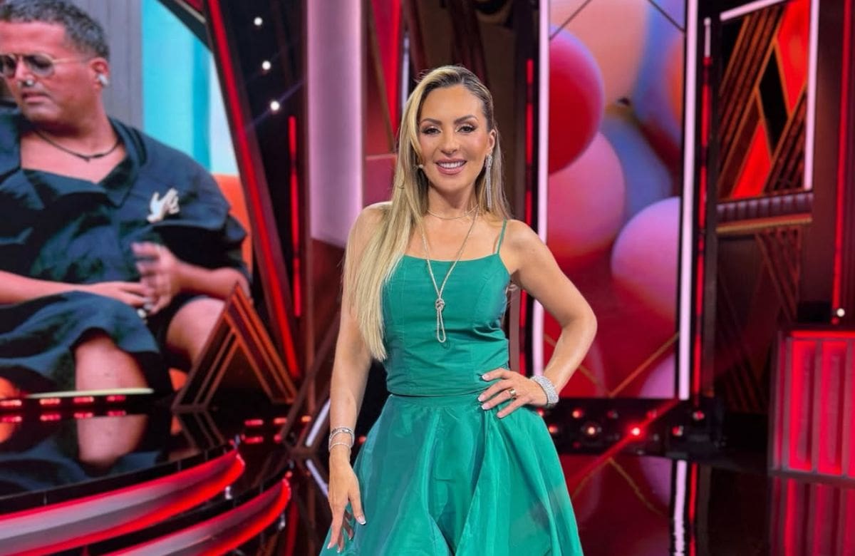 Mariana Ochoa sospecha que producción de La Casa de los Famosos les pone oxígeno para mantener despiertos a los habitantes