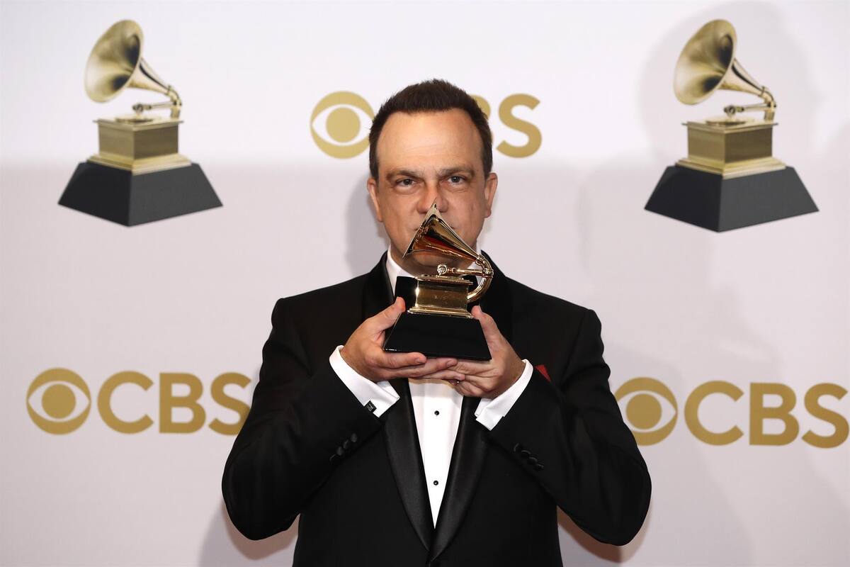 Carlos Rafael Rivera gana el Grammy a mejor banda sonora para medios visuales