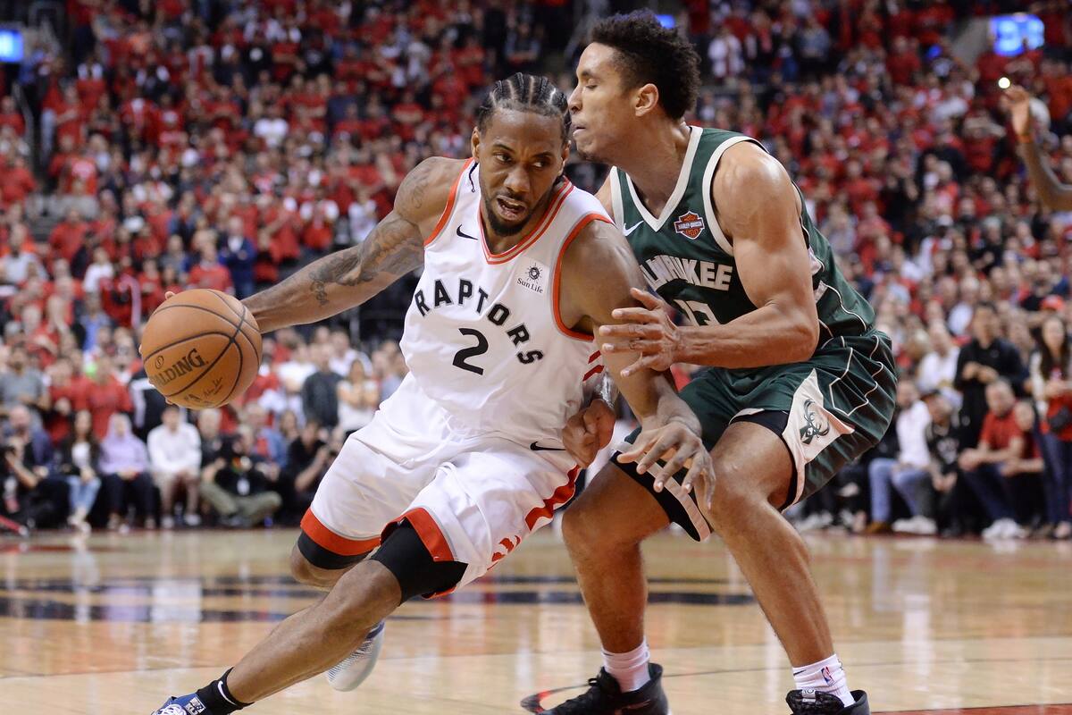 Fatiga invade a Kawhi Leonard de Raptors en duelo vs Bucks