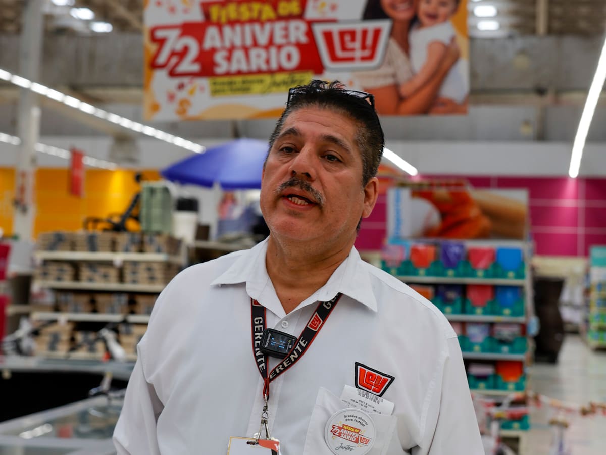 Marco Antonio Estrada Guerra, gerente de tienda, destacó que la celebración representa la continuidad de una empresa que ha mantenido su crecimiento a lo largo de los años l Foto: Juan J Morales