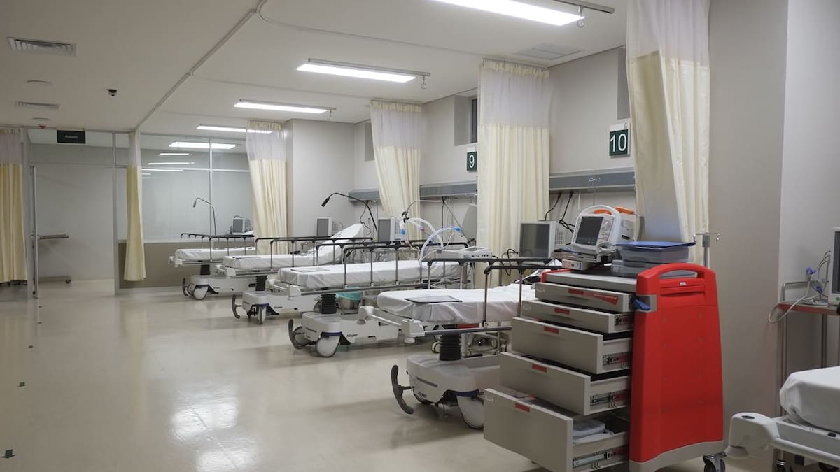 Adulto mayor de 89 años es atropellado en Nogales; su vida se encuentra en peligro