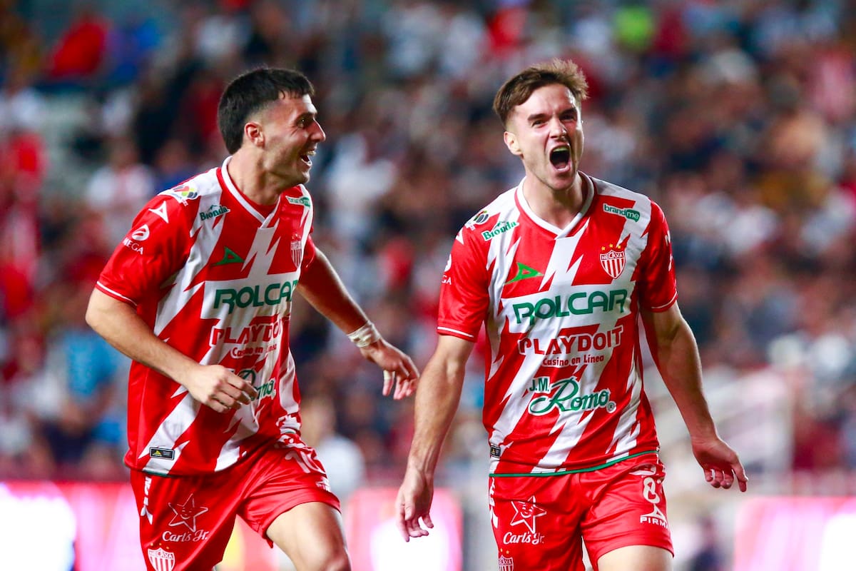 Los Rayos electrocutan a los Pumas y les pegan 2-0 en tierras hidrocálidas