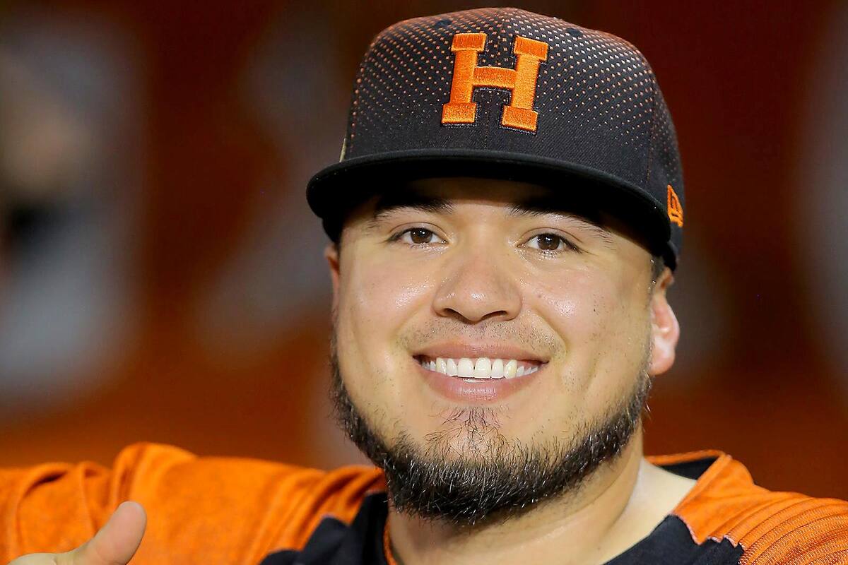 Disfruta Samayoa labor de abridor con Naranjeros