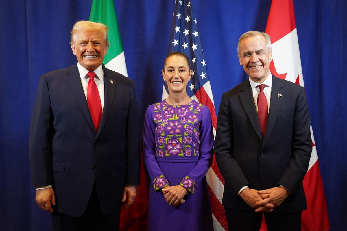 Tras el sorteo del Mundial 2026, líderes de México, Estados Unidos y Canadá sostienen primera cumbre trilateral; “Fue una reunión positiva”, declara Claudia Sheinbaum sobre reunión con Trump y Carney