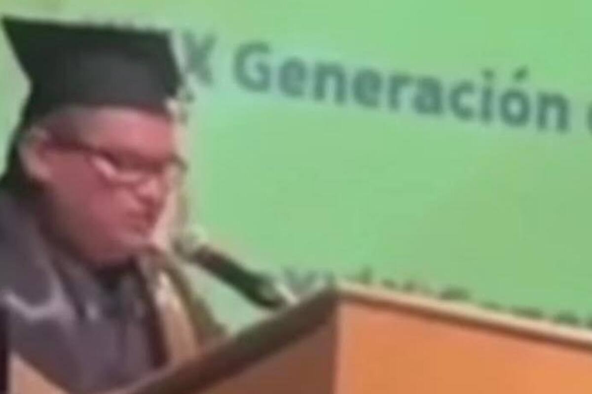 Piden retirar el mérito escolar al graduado que dio un discurso en UABC