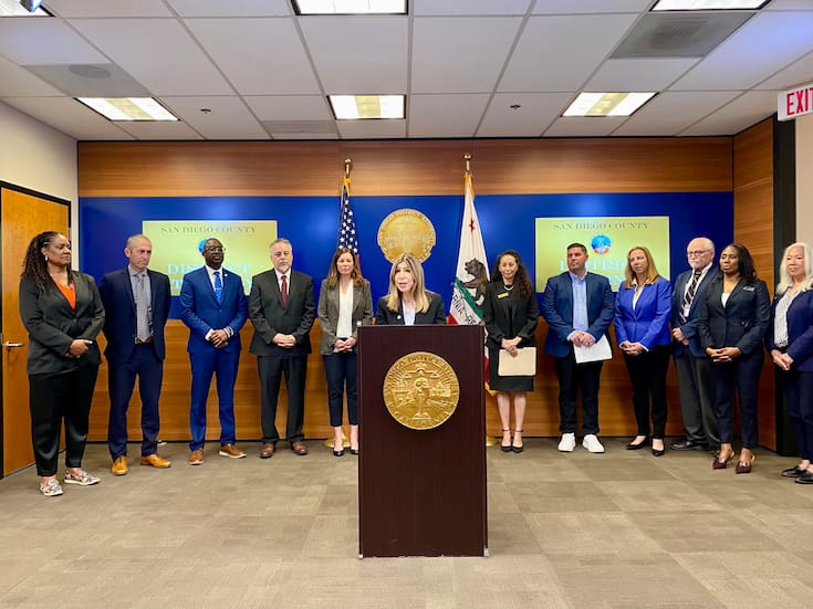 Usarán 25 millones de dólares recuperados de un fraude para apoyar a estudiantes de San Diego