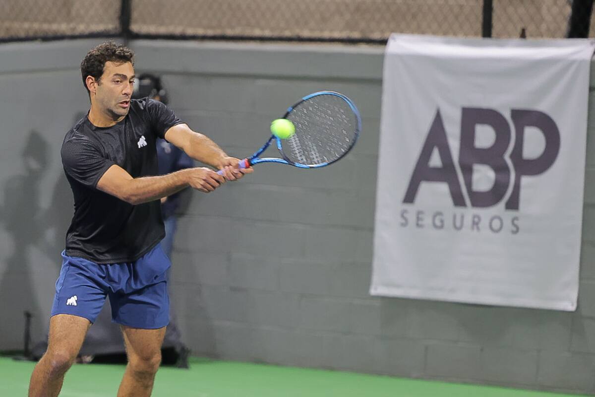 Avanza hermosillense Alan Rubio a semifinales del Abierto de los Lagos