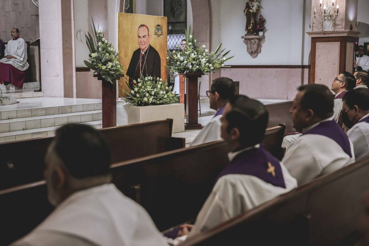 Realizan misa por segundo aniversario luctuoso de Mons. José Isidro Guerrero, exobispo de Mexicali