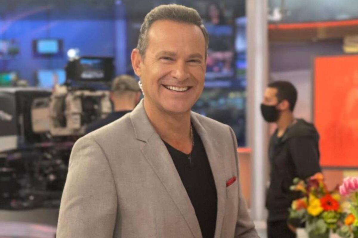 Alan Tacher celebra sus 50 años y así los recibe
