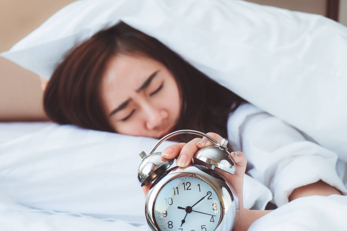 ¿Por qué tus sueños financieros no resisten un carrito de compras lleno?