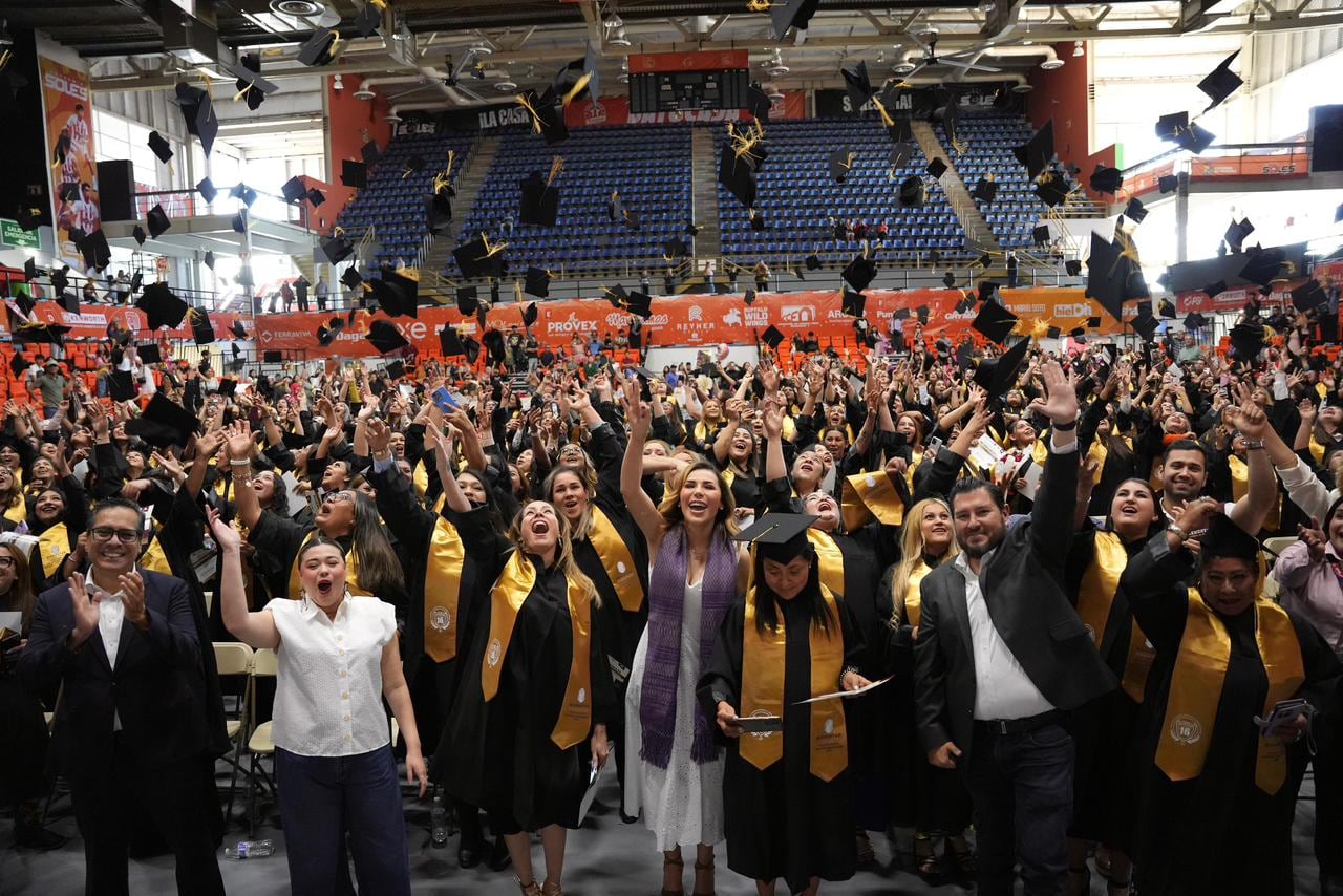 Tarjeta Violeta consolida una política social que transforma vidas a través del acceso a la educación Foto: Cortesía