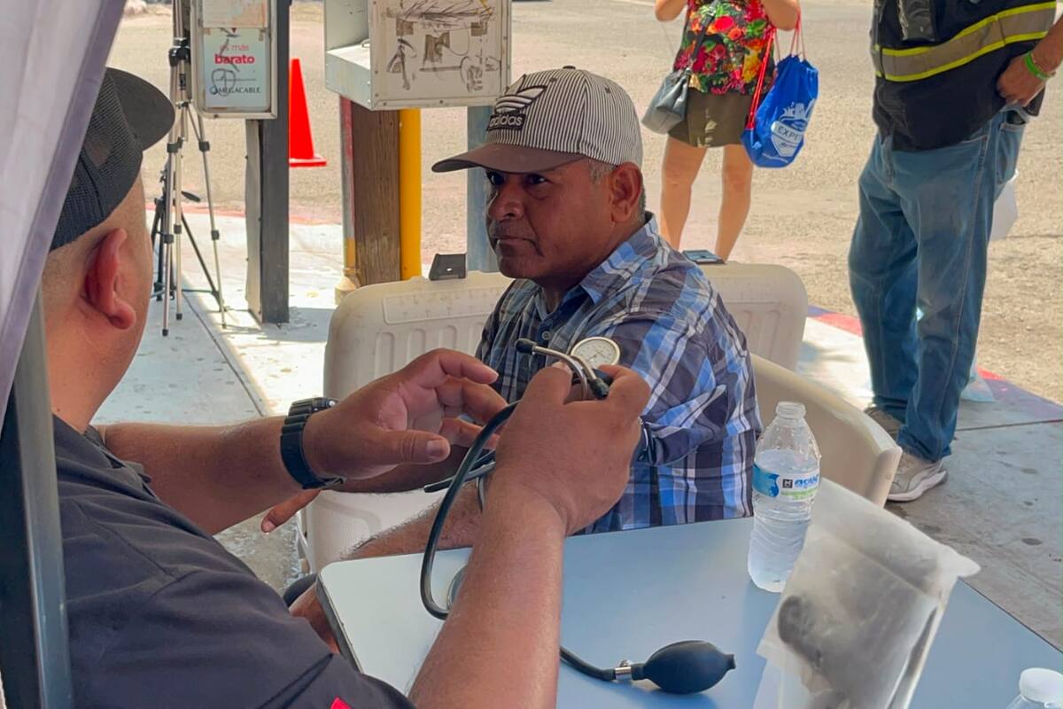 Instalan punto de hidratación ante calor extremo en Cajeme