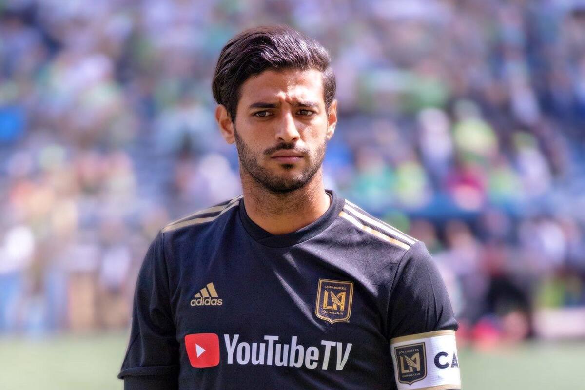 Valverde confiesa que Carlos Vela fue opción para el Barça el año pasado