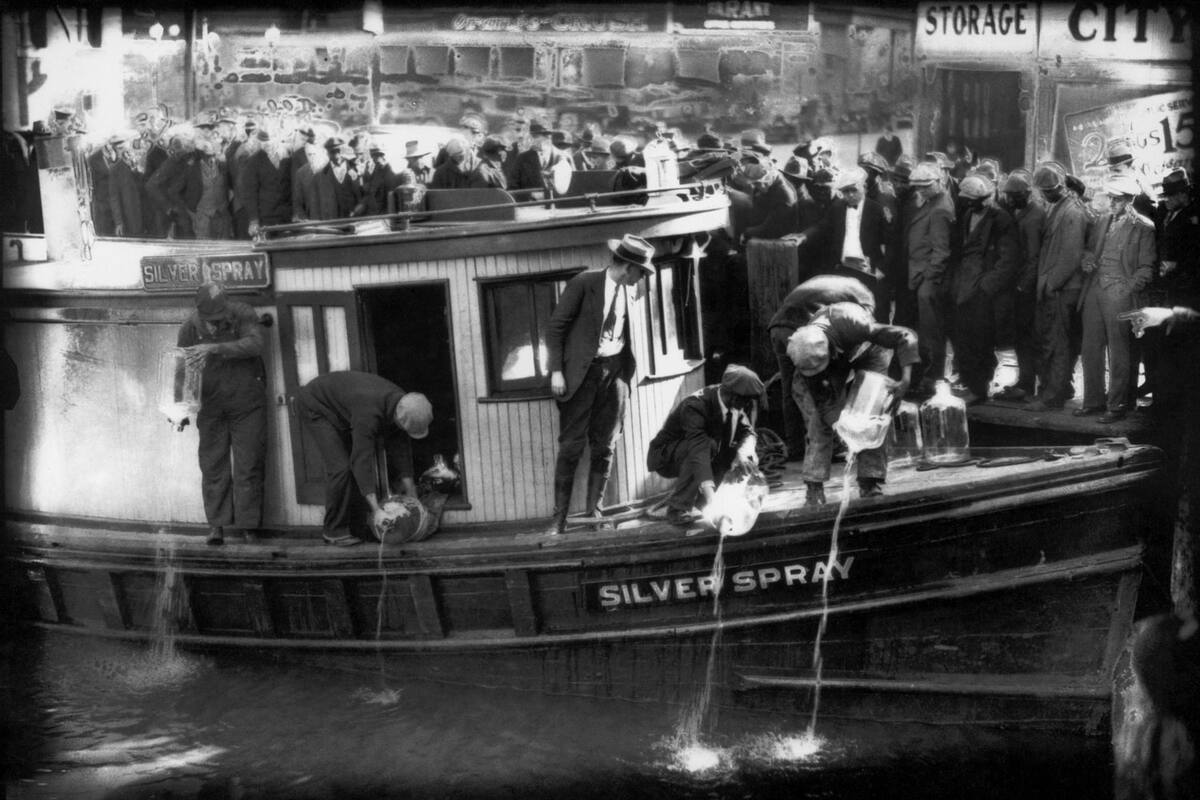 A 100 años de la ley seca abunda el alcohol en EU