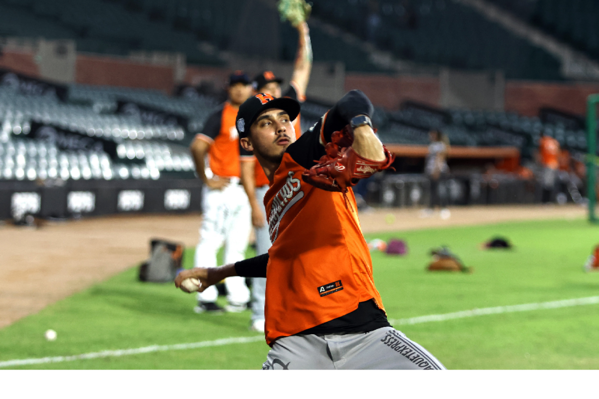 Debuta Alan Rangel como pitcher abridor de Naranjeros de Hermosillo